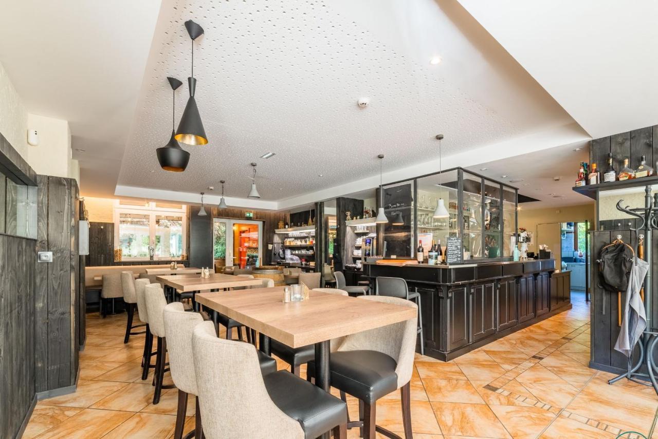 Hotel Restaurant Au Floridor ตานน์ ภายนอก รูปภาพ