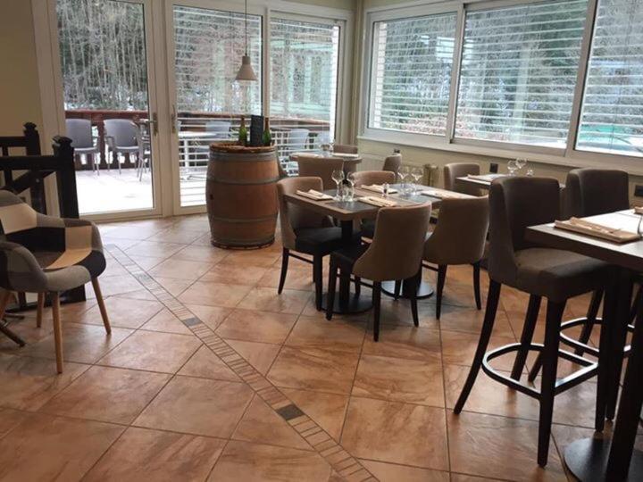 Hotel Restaurant Au Floridor ตานน์ ภายนอก รูปภาพ